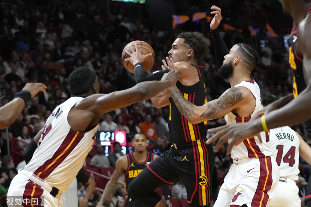 他的表现再 他的表现再