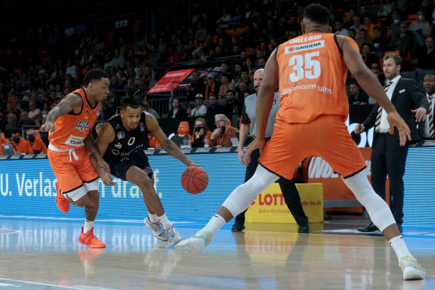 湖风光闻名 湖风光闻名